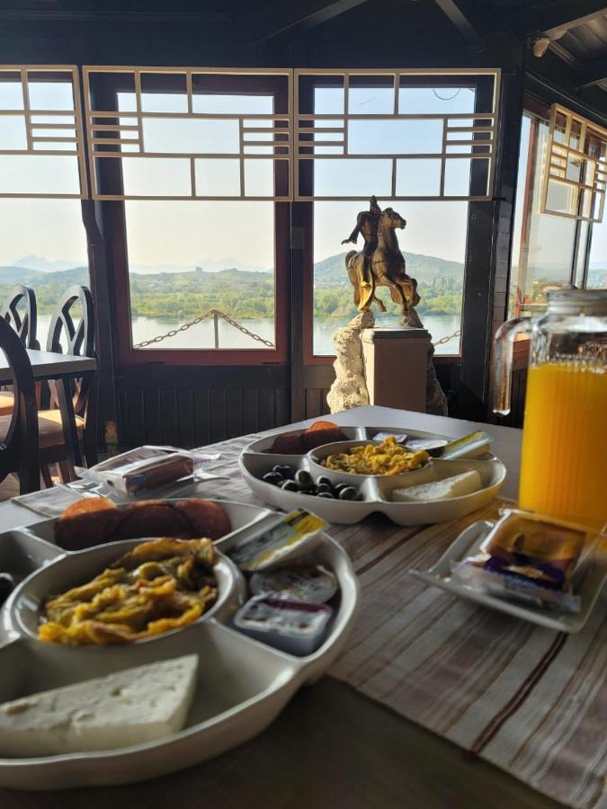 Hotel Iliria Canaj Dış mekan fotoğraf